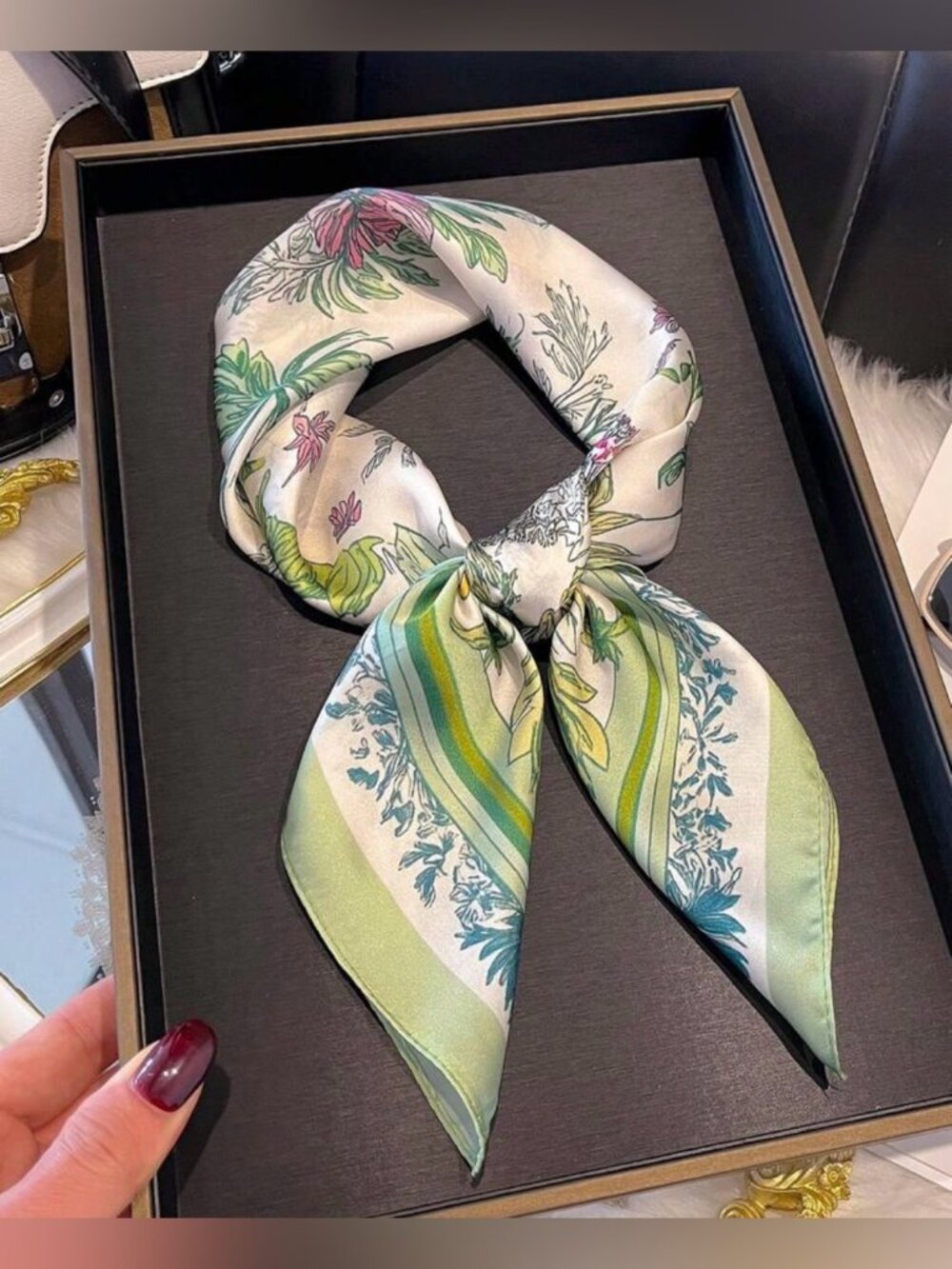Botanical Print Neck Scarf in Green and Cream M831